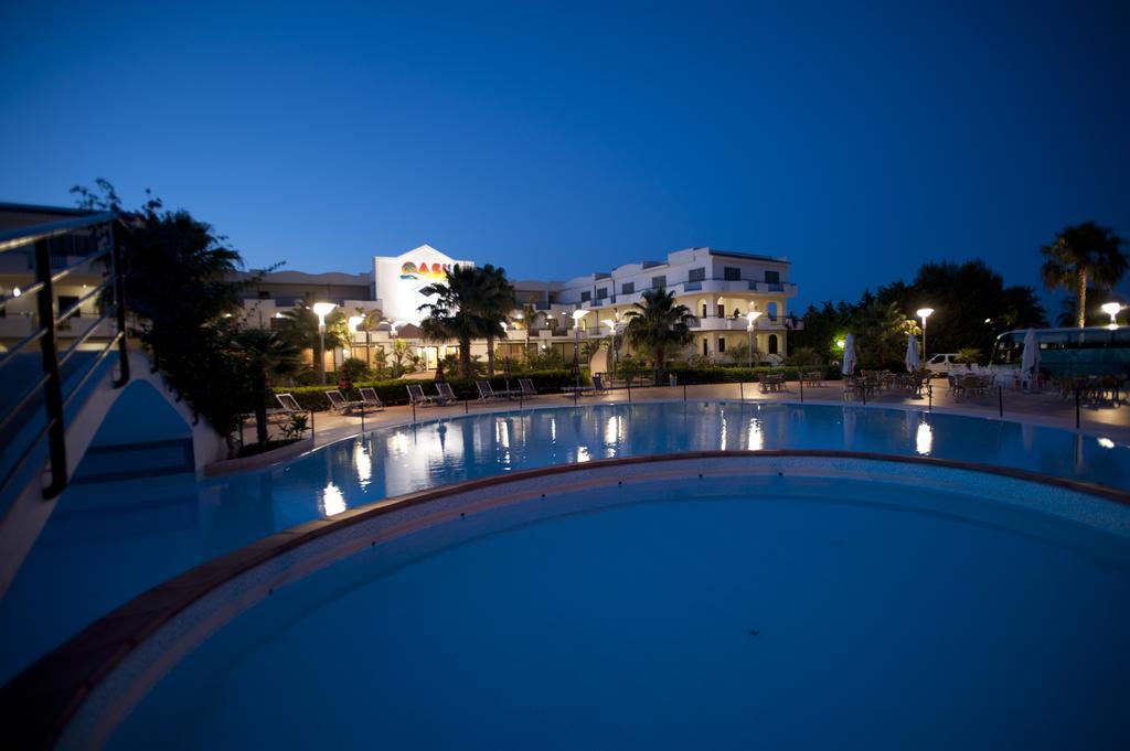 Oasiclub Hotel Вьесте Экстерьер фото
