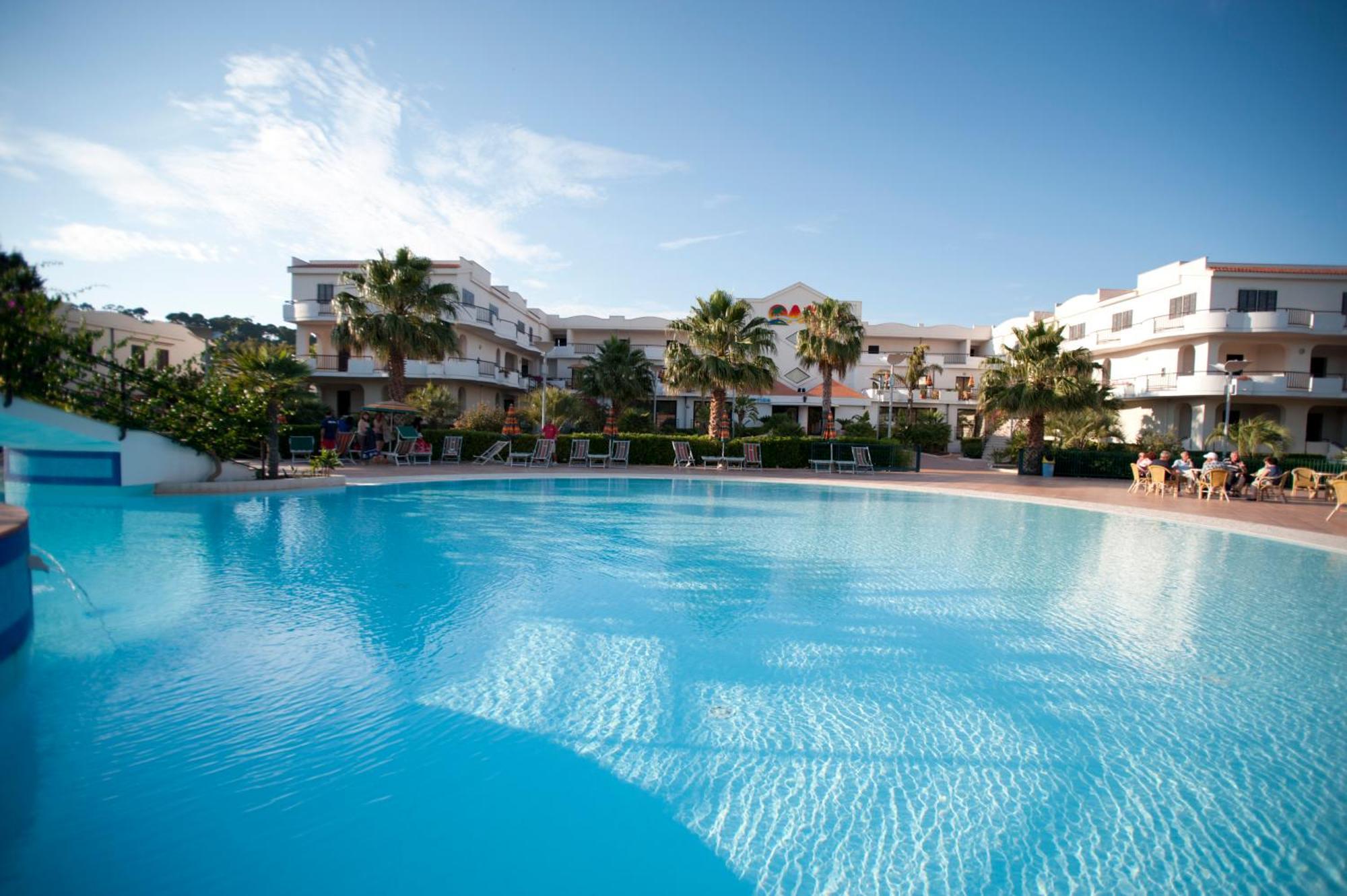 Oasiclub Hotel Вьесте Экстерьер фото