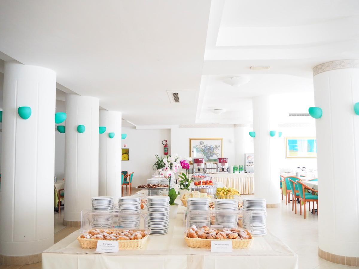 Oasiclub Hotel Вьесте Экстерьер фото