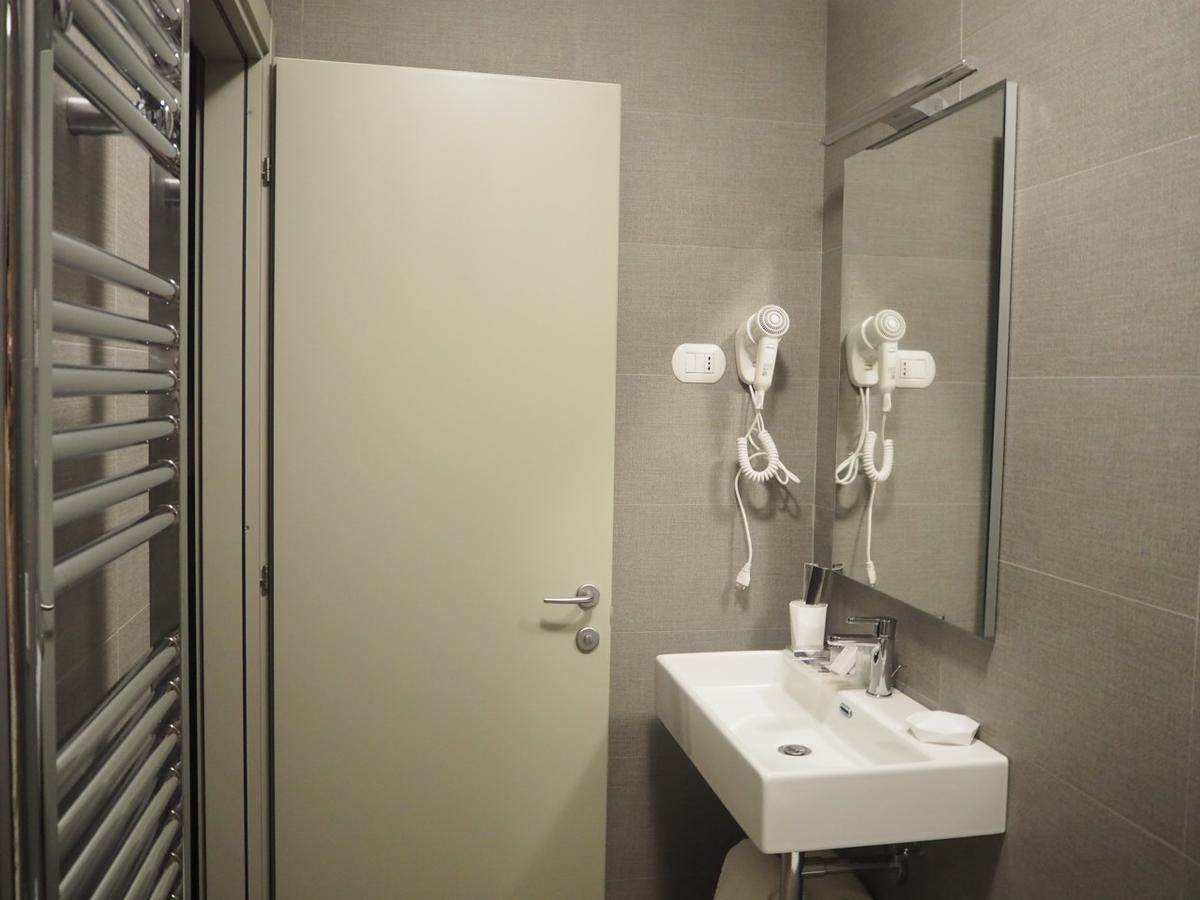 Oasiclub Hotel Вьесте Экстерьер фото