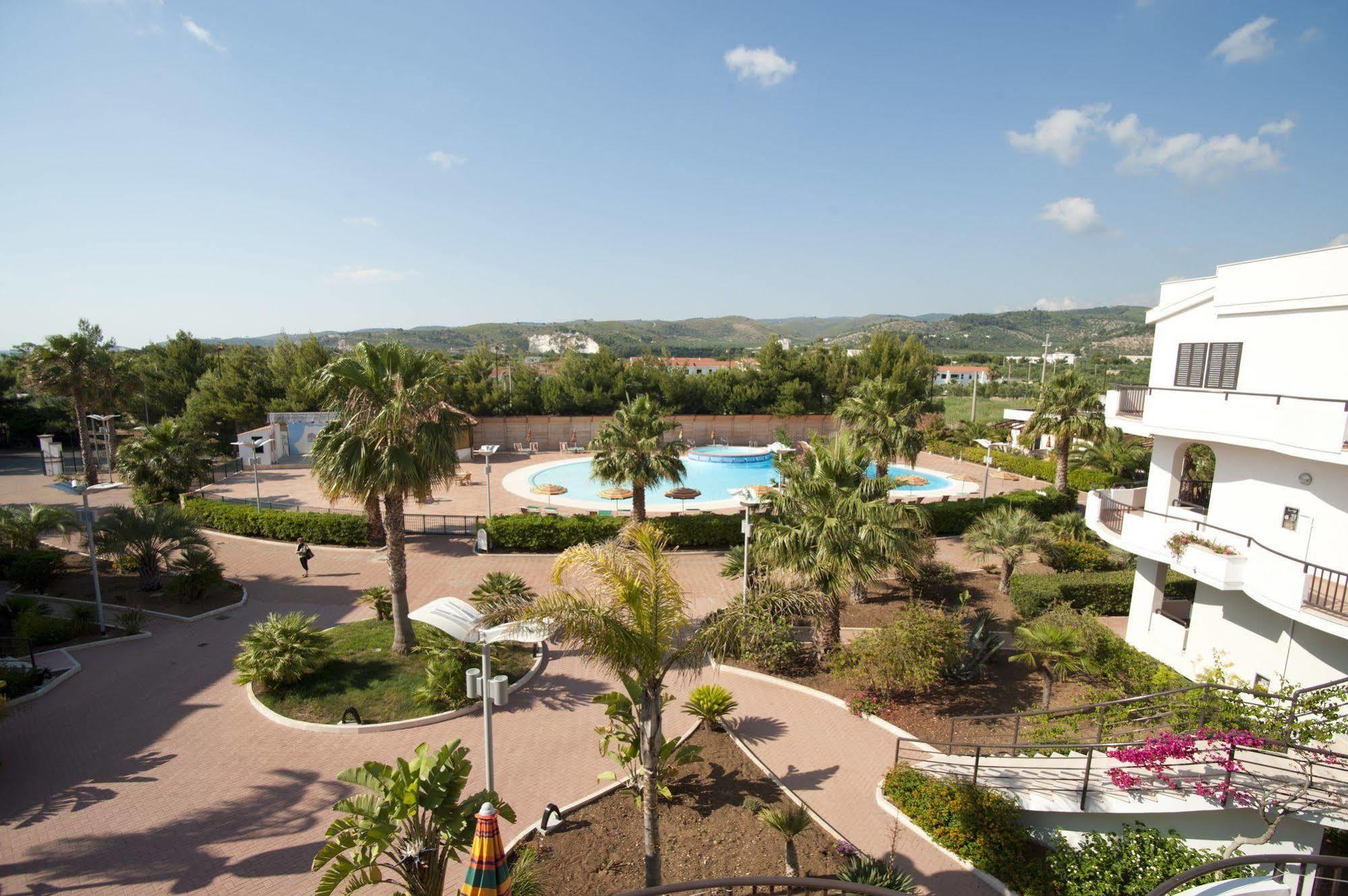 Oasiclub Hotel Вьесте Экстерьер фото