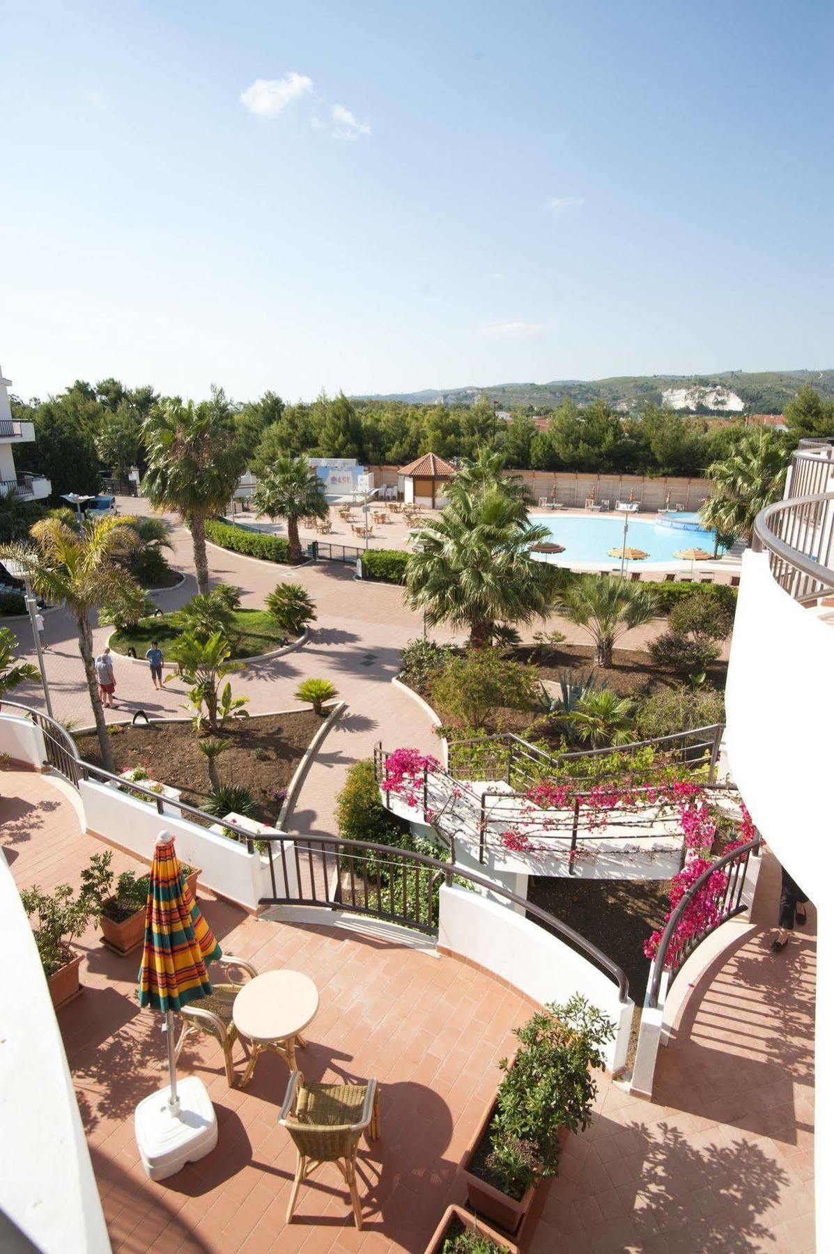 Oasiclub Hotel Вьесте Экстерьер фото